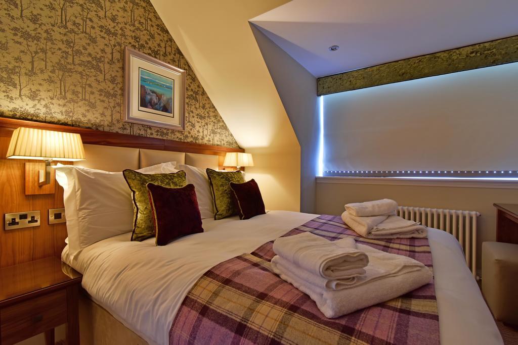 The Townhouse Aberfeldy - Rooms & Breakfast Extérieur photo